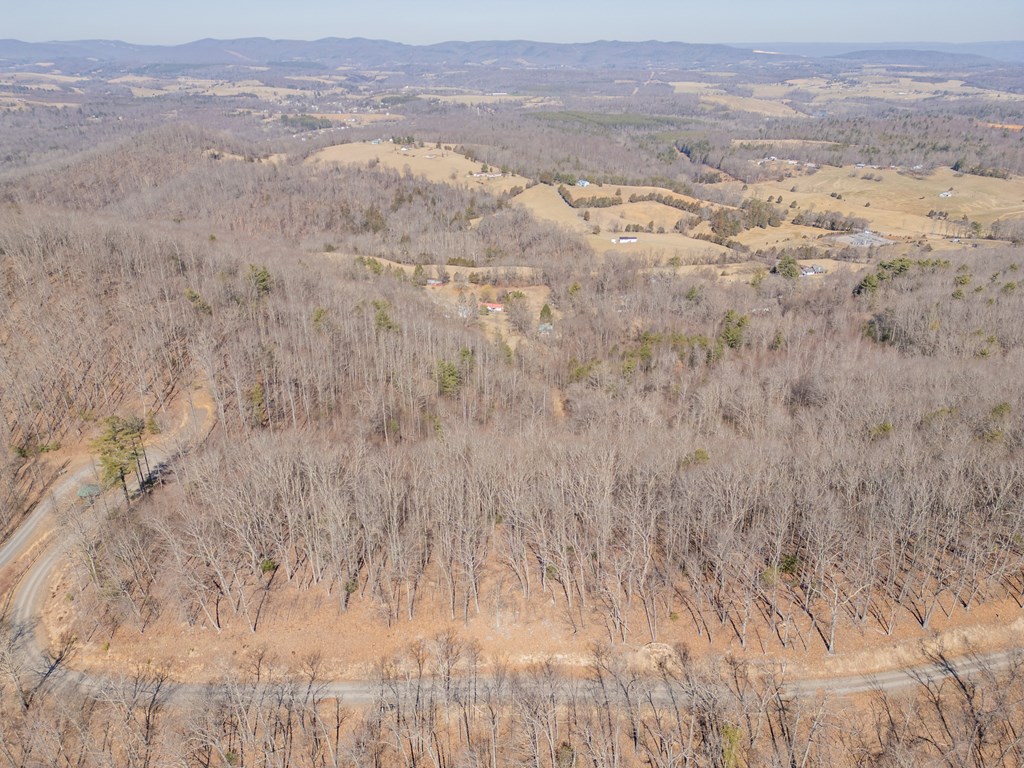 Austinville, Virginia 24312, United States, 3 Bedrooms Bedrooms, ,2 BathroomsBathrooms,Residential,Active,89209