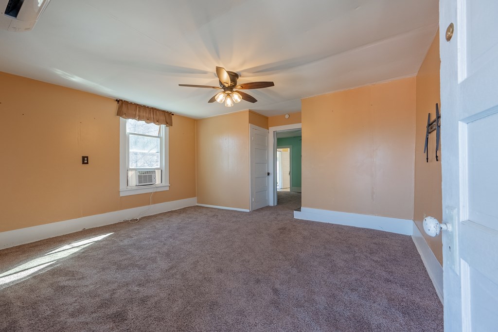 Austinville, Virginia 24312, United States, 3 Bedrooms Bedrooms, ,2 BathroomsBathrooms,Residential,Active,89209