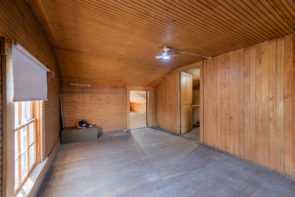 Austinville, Virginia 24312, United States, 3 Bedrooms Bedrooms, ,2 BathroomsBathrooms,Residential,Active,89209