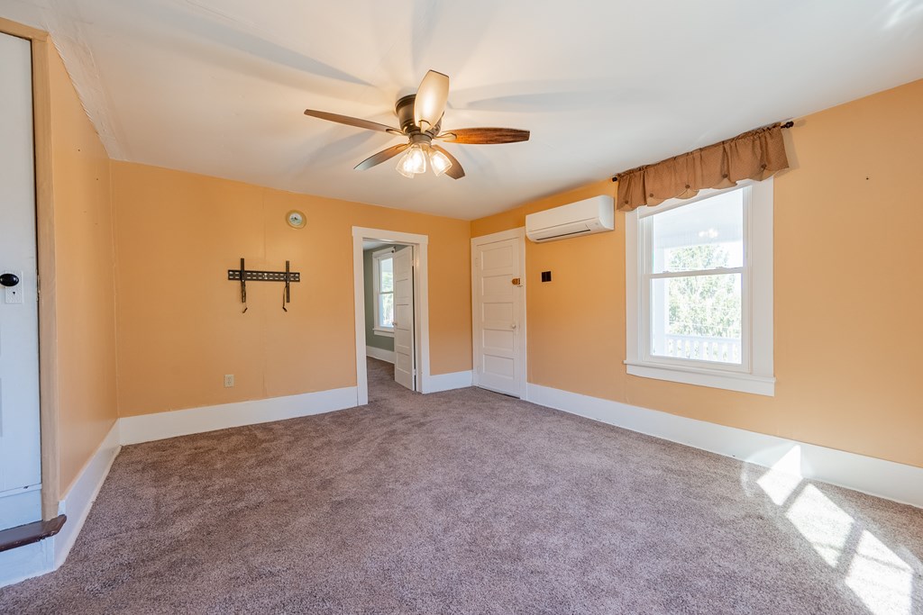 Austinville, Virginia 24312, United States, 3 Bedrooms Bedrooms, ,2 BathroomsBathrooms,Residential,Active,89209