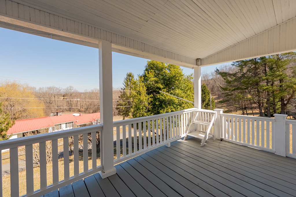 Austinville, Virginia 24312, United States, 3 Bedrooms Bedrooms, ,2 BathroomsBathrooms,Residential,Active,89209