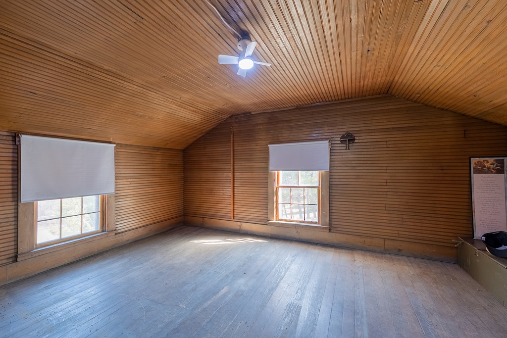 Austinville, Virginia 24312, United States, 3 Bedrooms Bedrooms, ,2 BathroomsBathrooms,Residential,Active,89209