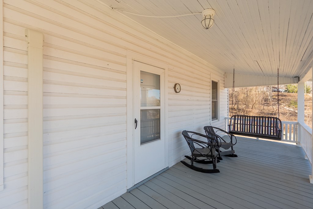 Austinville, Virginia 24312, United States, 3 Bedrooms Bedrooms, ,2 BathroomsBathrooms,Residential,Active,89209