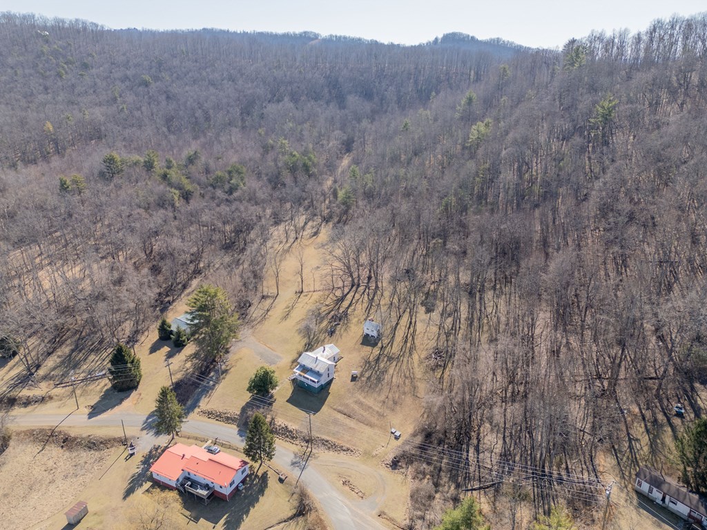 Austinville, Virginia 24312, United States, 3 Bedrooms Bedrooms, ,2 BathroomsBathrooms,Residential,Active,89209