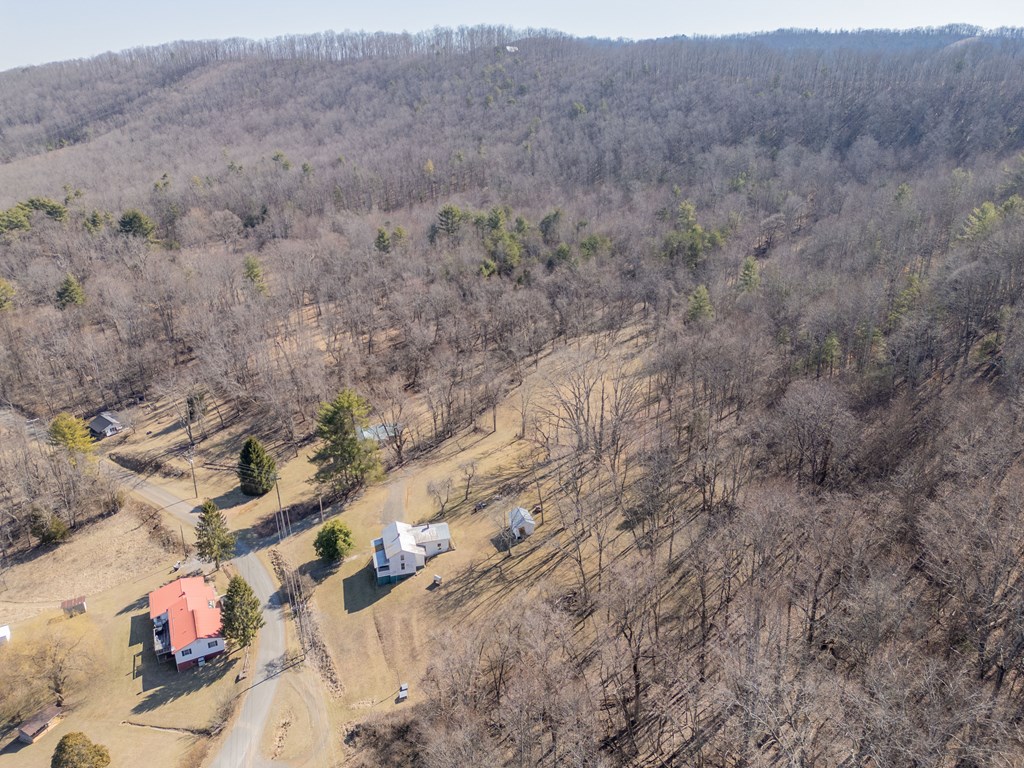 Austinville, Virginia 24312, United States, 3 Bedrooms Bedrooms, ,2 BathroomsBathrooms,Residential,Active,89209