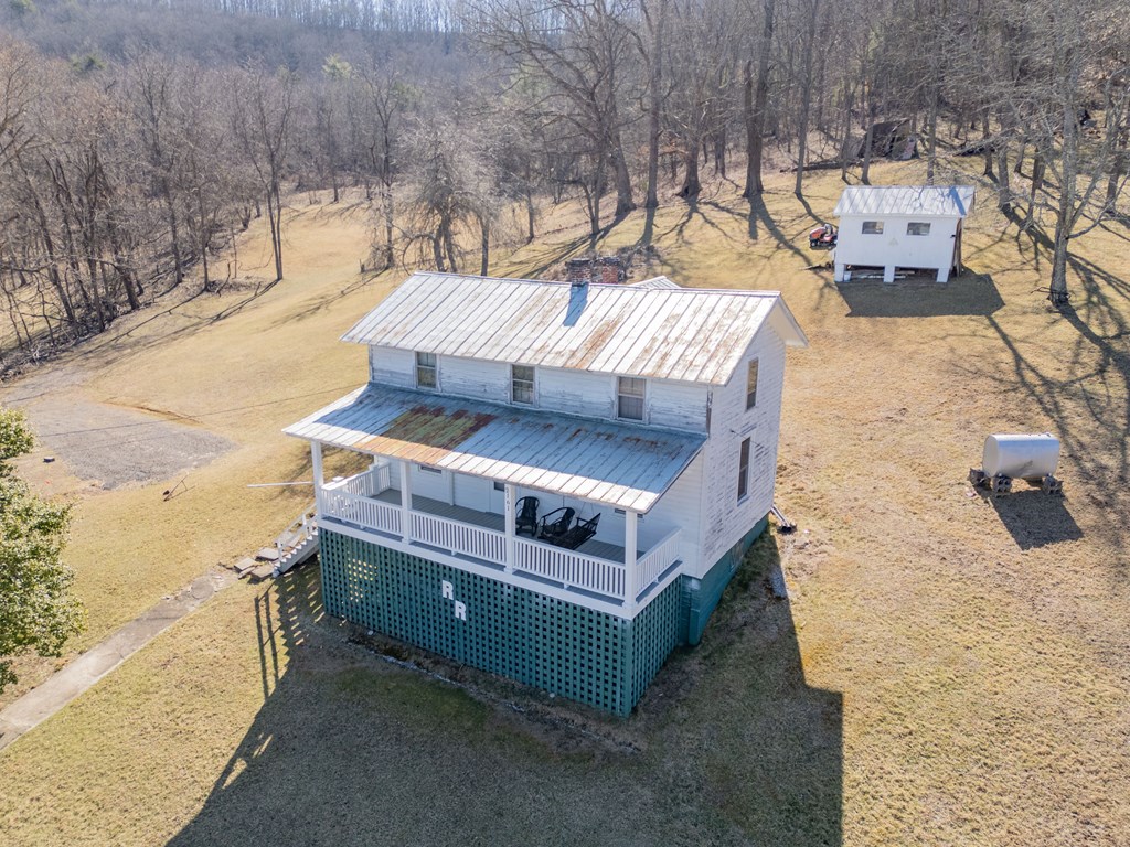 Austinville, Virginia 24312, United States, 3 Bedrooms Bedrooms, ,2 BathroomsBathrooms,Residential,Active,89209