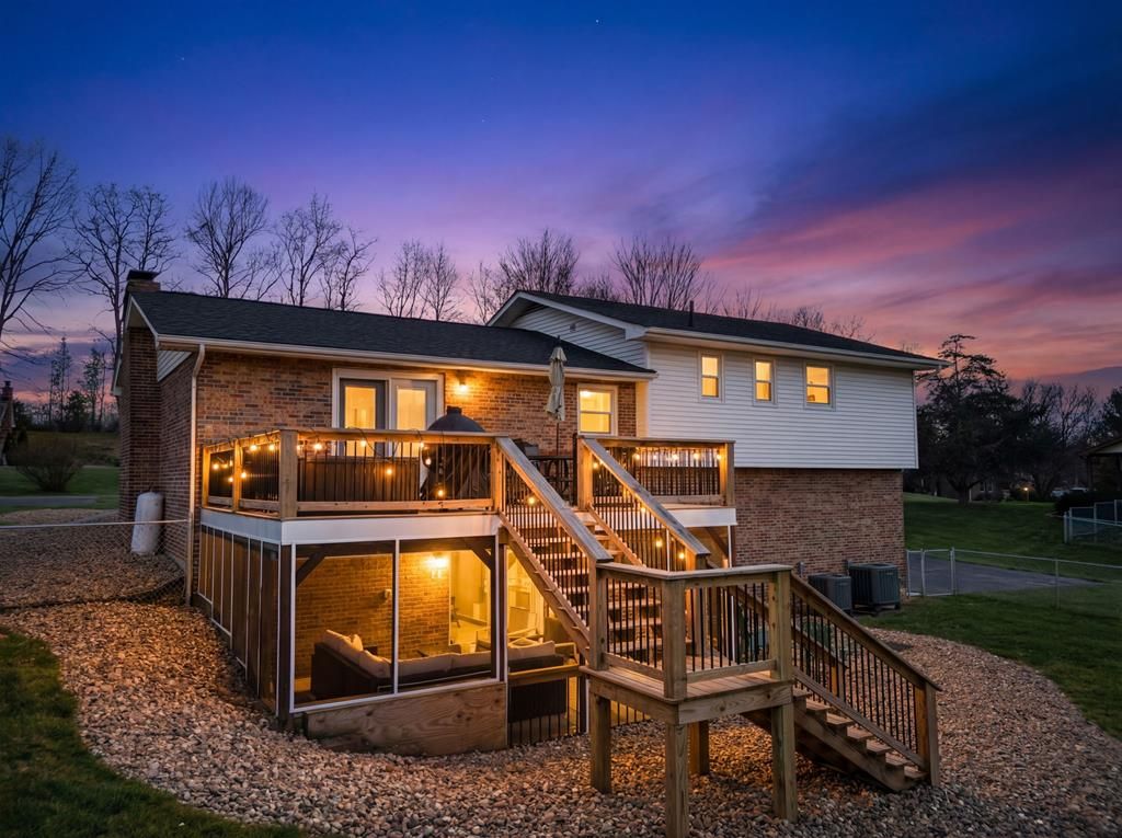 Photo of 19763 McCray Drive, Abingdon, VA 24211 (MLS # 109440)