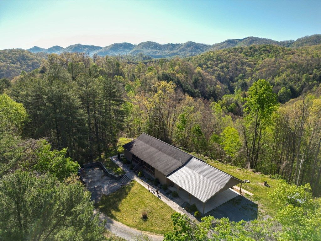 Photo of 192 Blueberry Hill, Pennington Gap, VA 24277 (MLS # 109792)