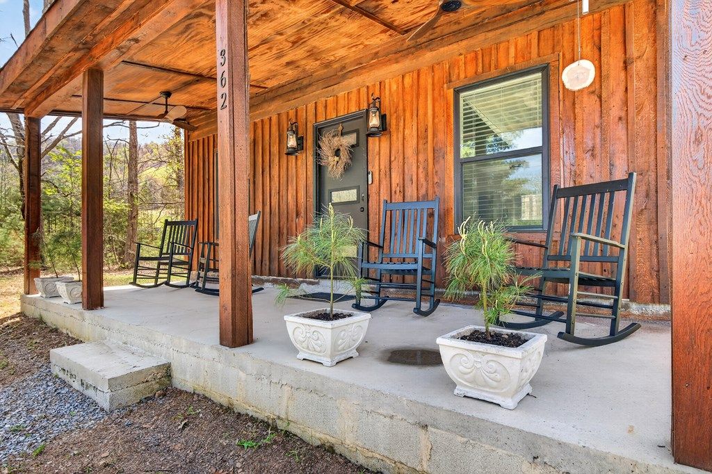 Photo of 362 Spring Hollow Rd, Marion, VA 24354 (MLS # 109634)