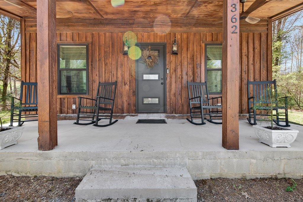 Photo of 362 Spring Hollow Rd, Marion, VA 24354 (MLS # 109634)