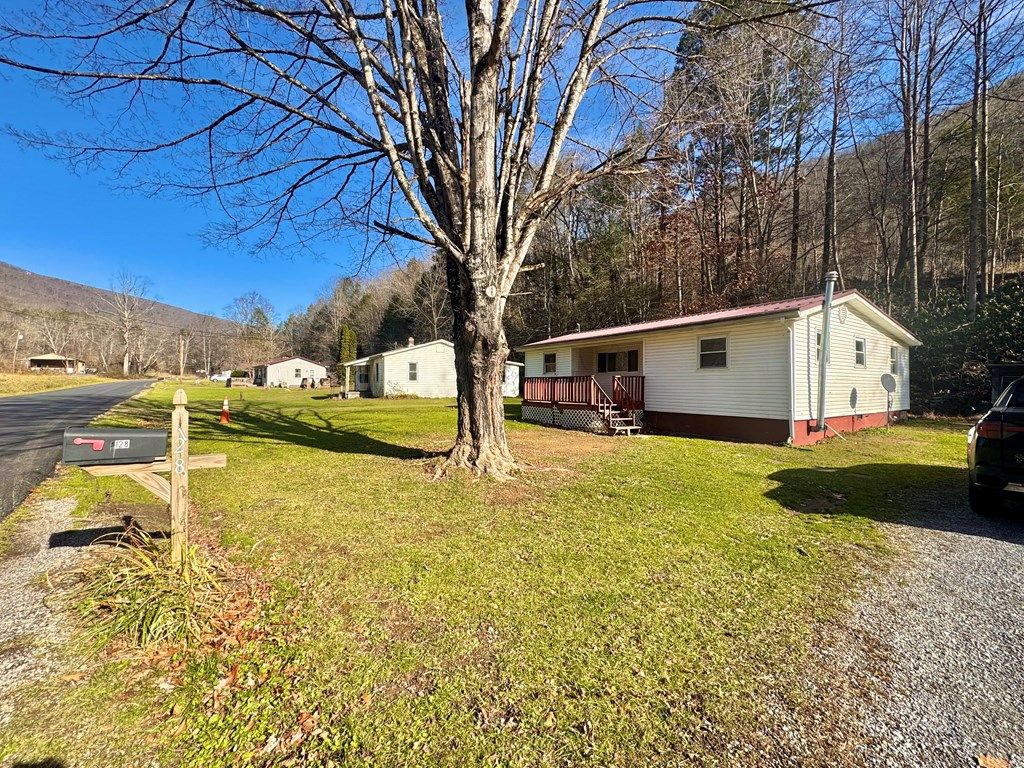 Photo of 128 Still House Hollow Road, Saltville, VA 24370 (MLS # 104271)