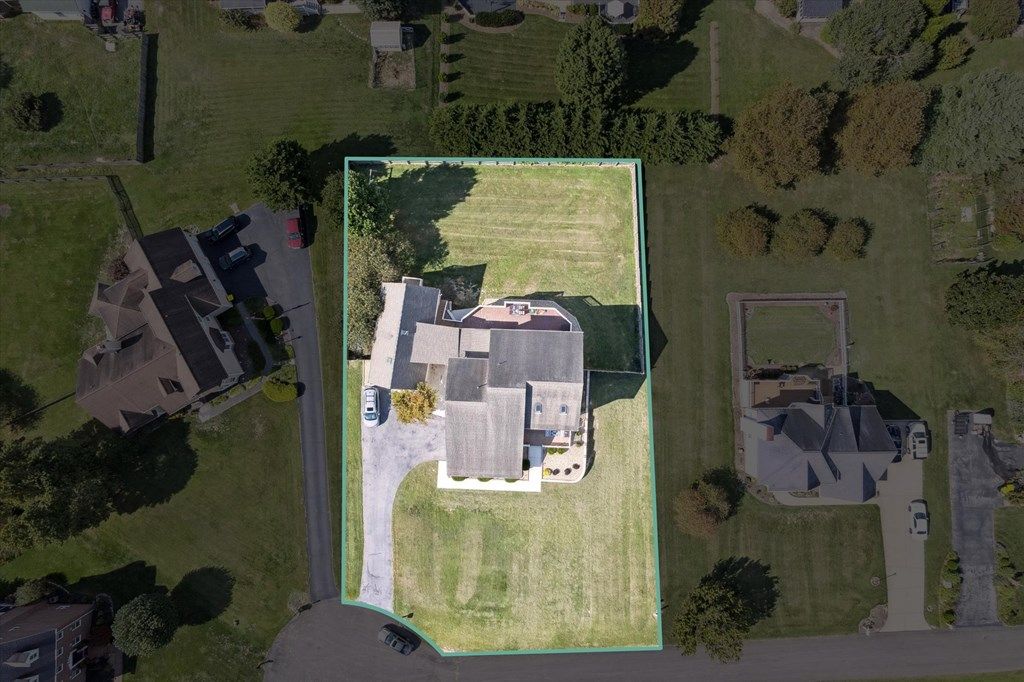 Photo of 18430 Whites Point Drive, Abingdon, VA 24211 (MLS # 103489)