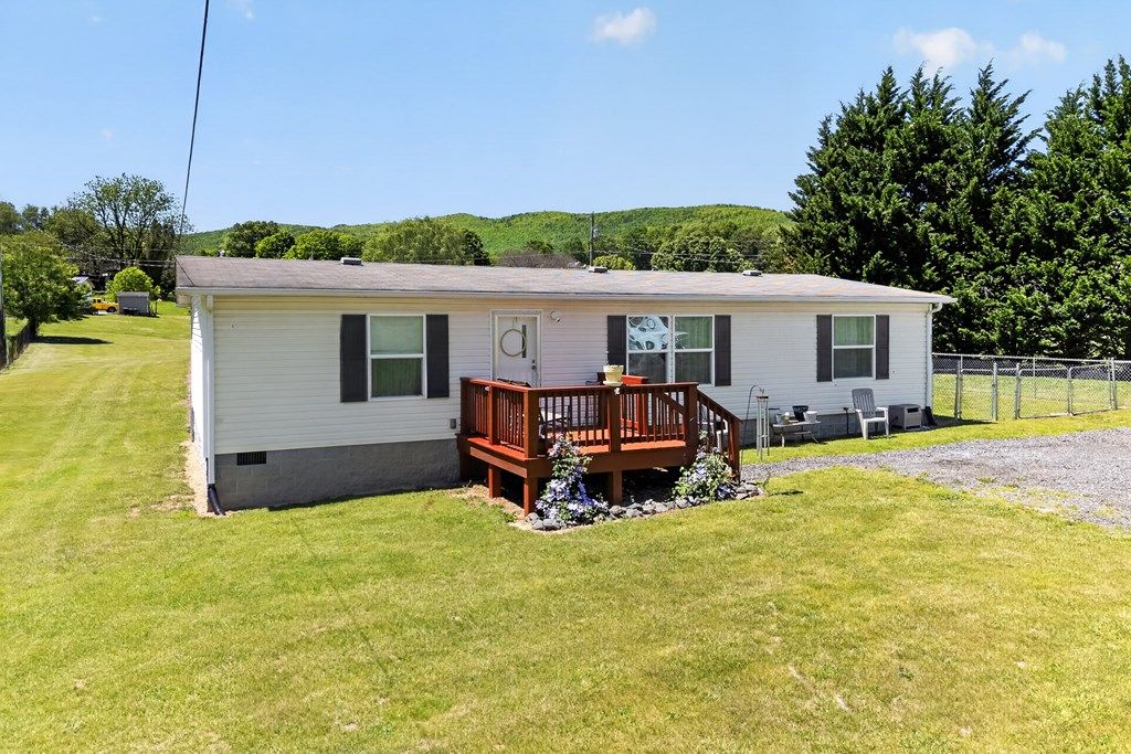Photo of 1387 Ivanhoe Rd, Max Meadows, VA 24360 (MLS # 110092)