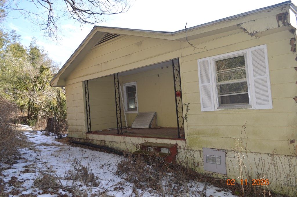 Photo of 123 Mitchell Valley, Marion, VA 24354 (MLS # 105790)