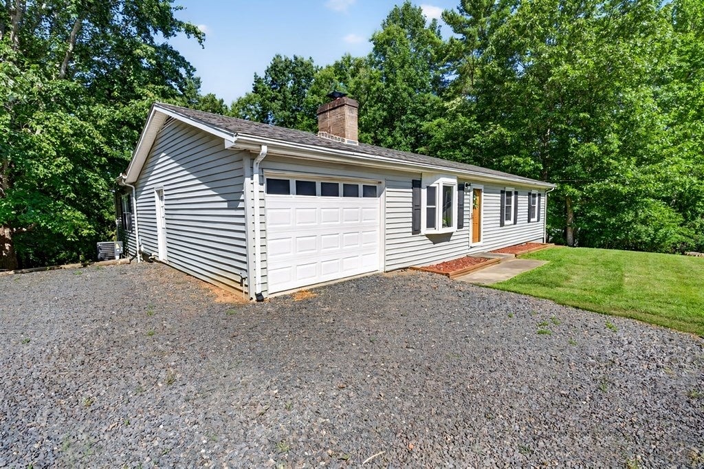 Photo of 155 Lonesome Dove Drive, Woodlawn, VA 24381 (MLS # 110854)
