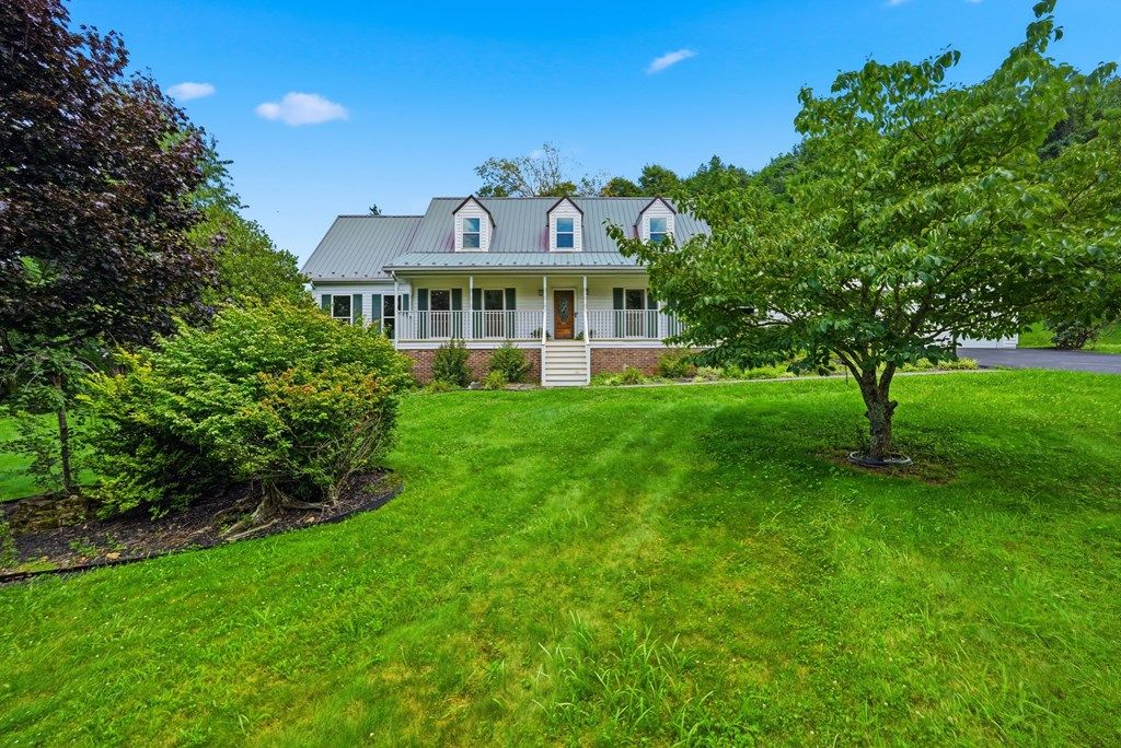 Photo of 189 Shaw Street, Lebanon, VA 24266 (MLS # 111106)