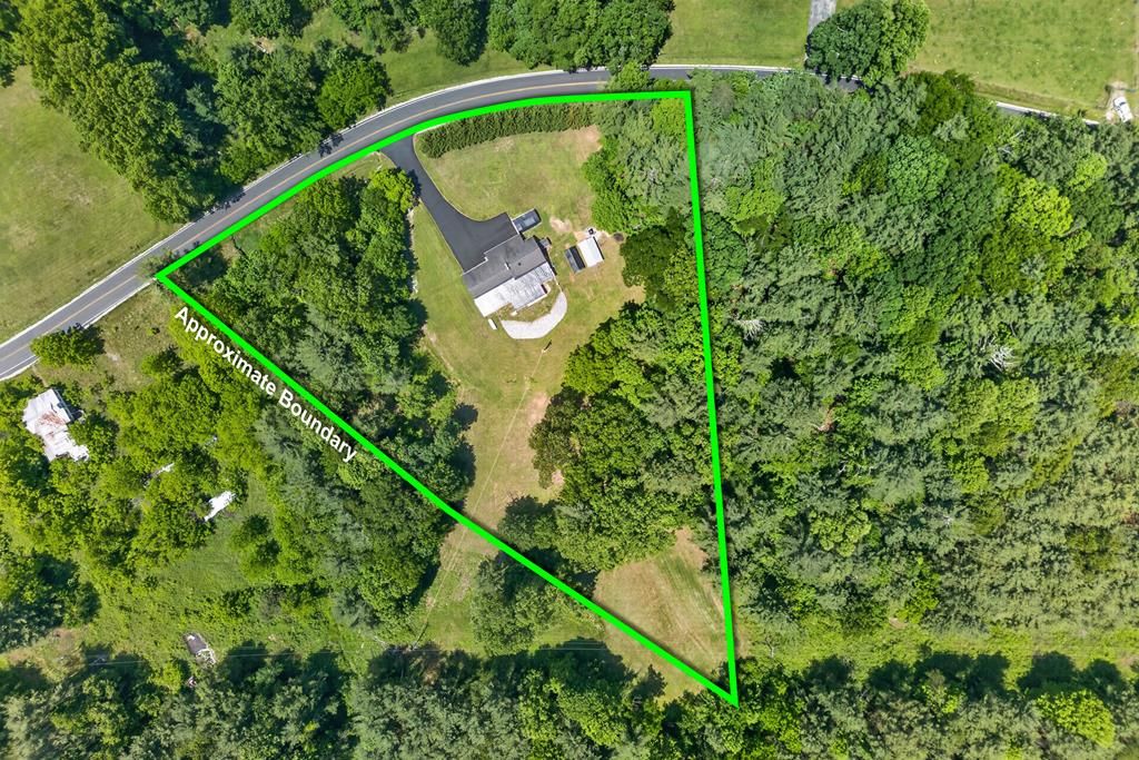 Photo of 644 Daniels Run Rd, Copper Hill, VA 24079 (MLS # 110334)