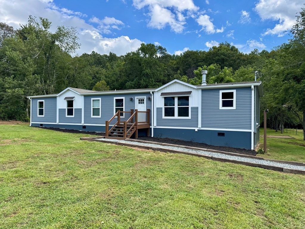 Photo of 3052 Pipers Gap Road, Galax, VA 24333 (MLS # 103208)