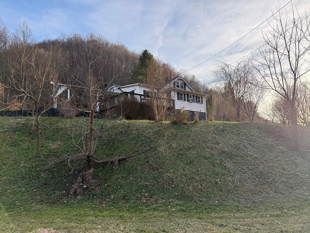 Photo of 7016 Hurricane Creek Rd, Vansant, VA 24656 (MLS # 104482)
