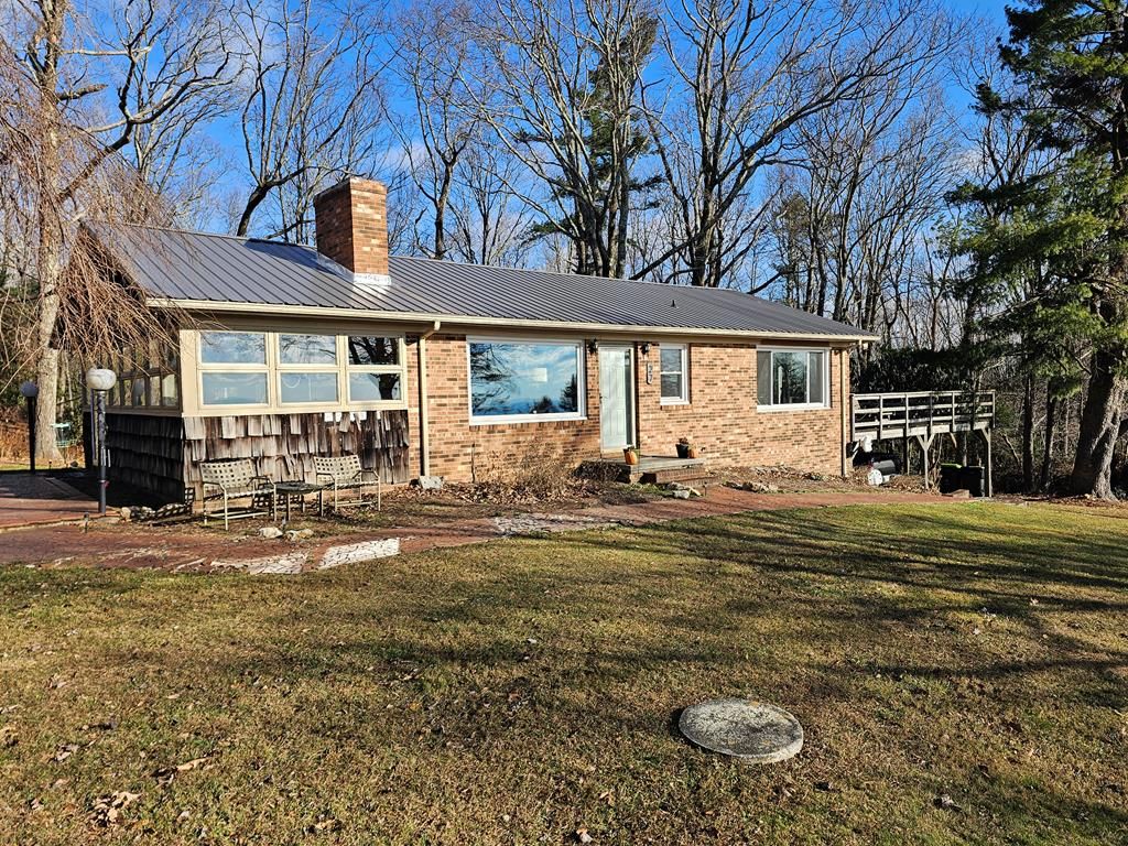 Photo of 27 Glen Pine Ln, Fancy Gap, VA 24328 (MLS # 104273)