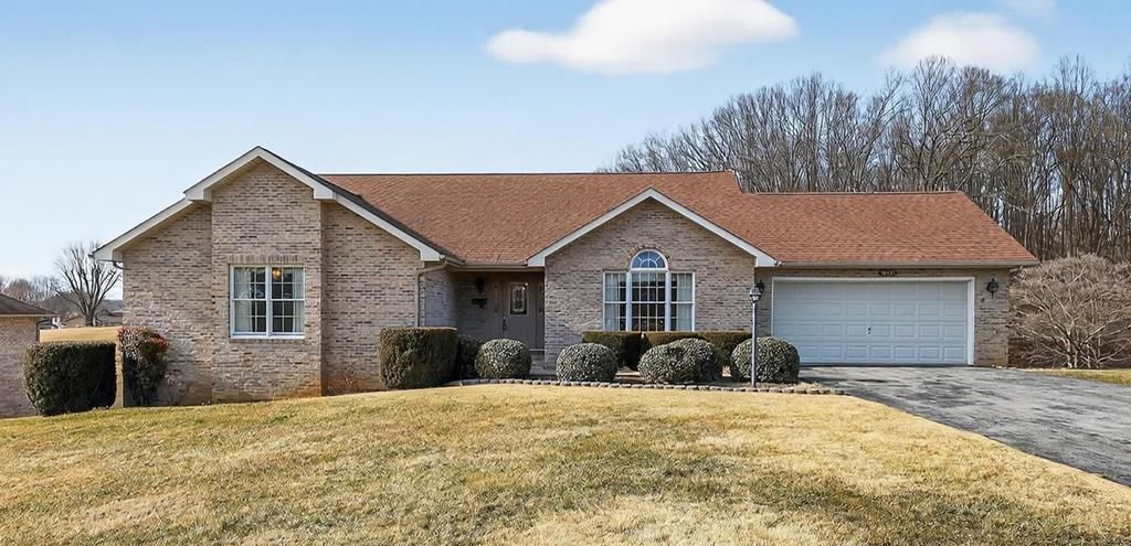 Photo of 19451 Old Jonesboro Road, Abingdon, VA 24211 (MLS # 105814)