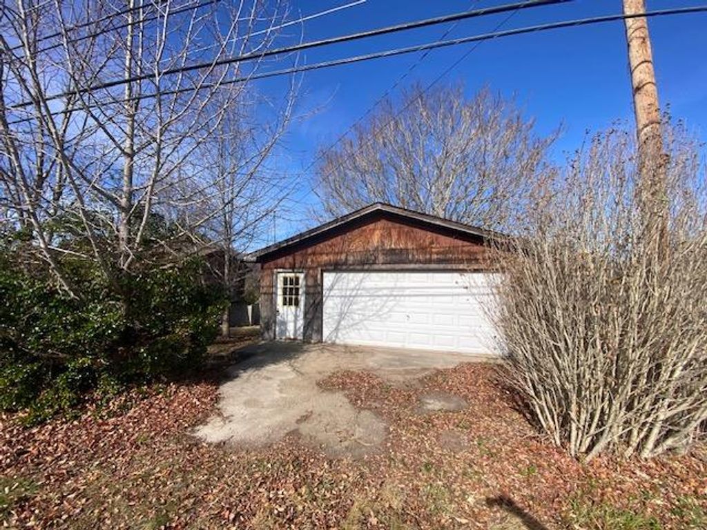 Photo of 2894 W Lee Highway, Wytheville, VA 24382 (MLS # 104203)