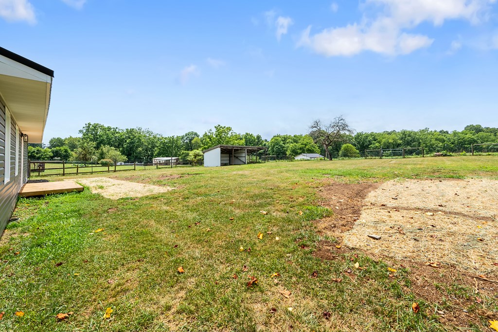 Austinville, Virginia 24312, United States, 3 Bedrooms Bedrooms, ,1 BathroomBathrooms,Residential,Contingent,184965