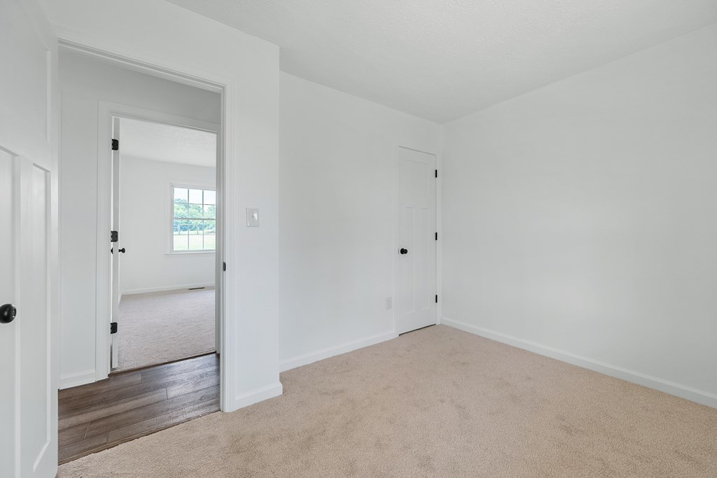 Austinville, Virginia 24312, United States, 3 Bedrooms Bedrooms, ,1 BathroomBathrooms,Residential,Contingent,184965