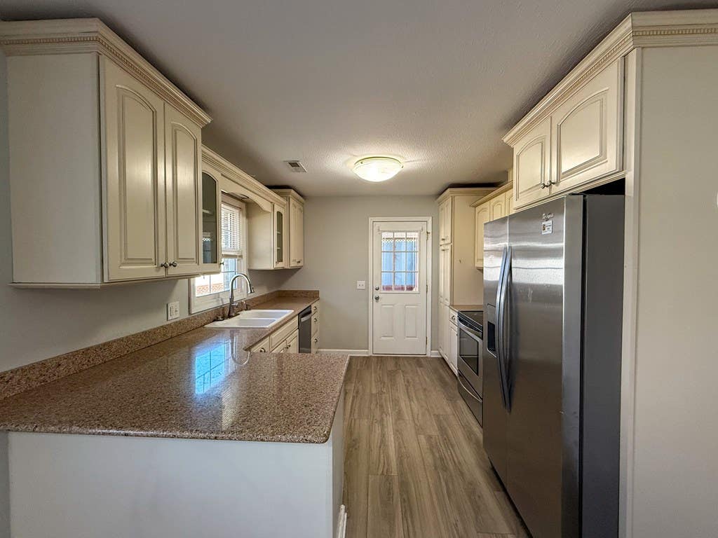 Photo of 690 Mountain View Drive, Wytheville, VA 24382 (MLS # 110368)