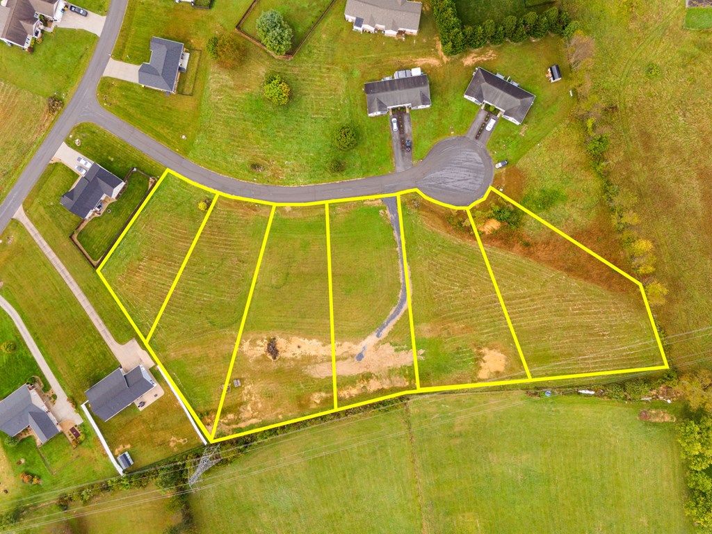 Photo of TBD Lariat Loop #33, Abingdon, VA 24210 (MLS # 103703)