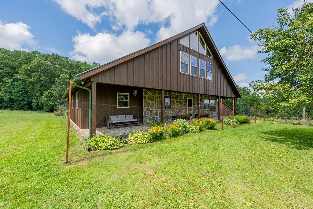 Photo of 130 Volunteer Rd, Hillsville, VA 24343 (MLS # 105962)