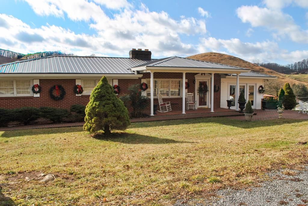 Photo of 8857 Redbud Hwy, Honaker, VA 24260 (MLS # 104566)