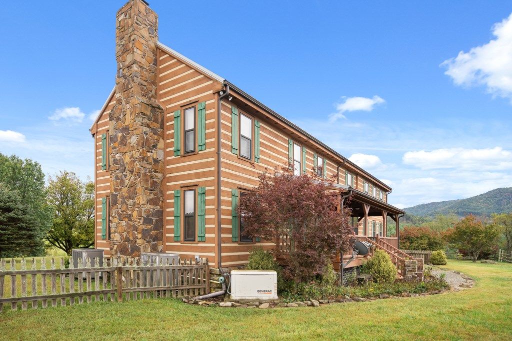 Photo of 840 Carsonville Rd, Elk Creek, VA 24326 (MLS # 103575)