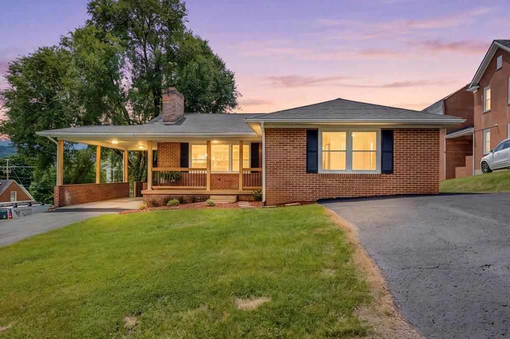 Photo of 351 Russell Street, Lebanon, VA 24266 (MLS # 110972)