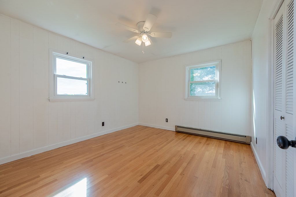 Wytheville, Virginia 24382, United States, 3 Bedrooms Bedrooms, ,1 BathroomBathrooms,Residential,Contingent,117194