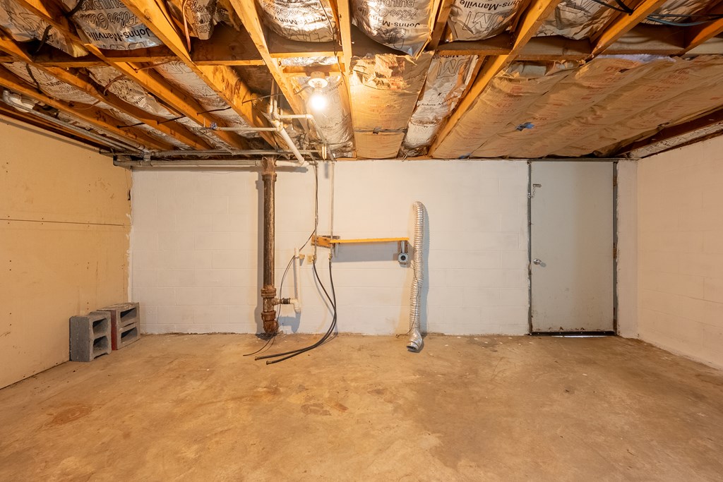 Wytheville, Virginia 24382, United States, 3 Bedrooms Bedrooms, ,1 BathroomBathrooms,Residential,Contingent,117194