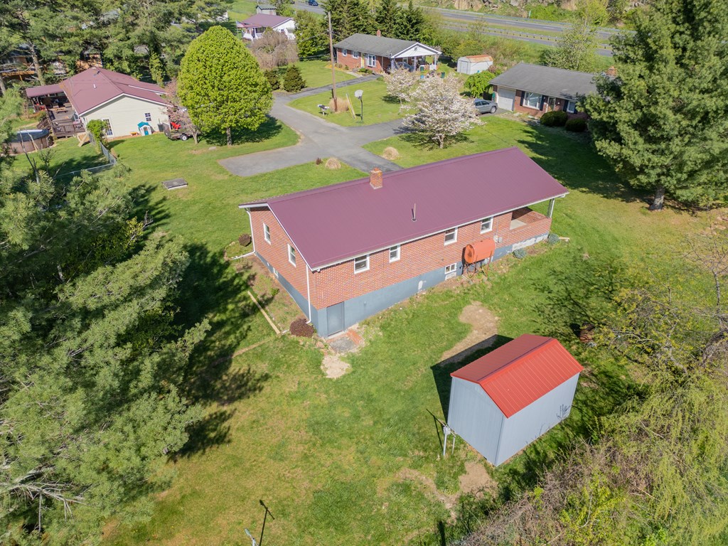 Wytheville, Virginia 24382, United States, 3 Bedrooms Bedrooms, ,1 BathroomBathrooms,Residential,Contingent,117194