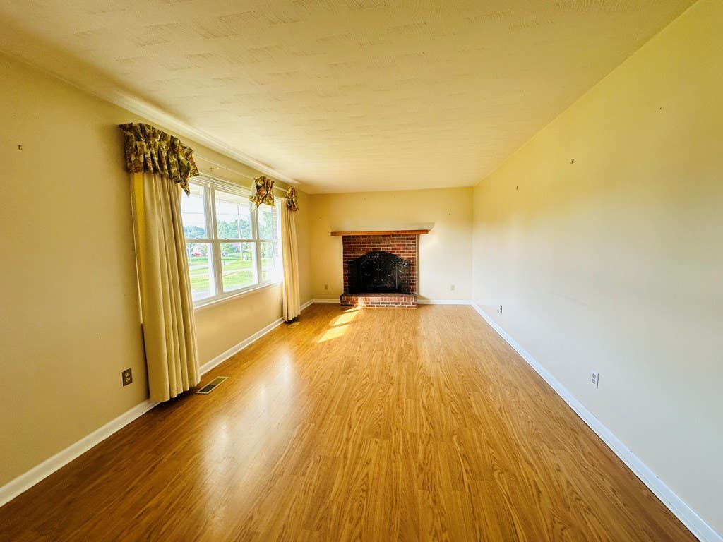 Photo of 28236 Lee Highway, Meadowview, VA 24361 (MLS # 111273)