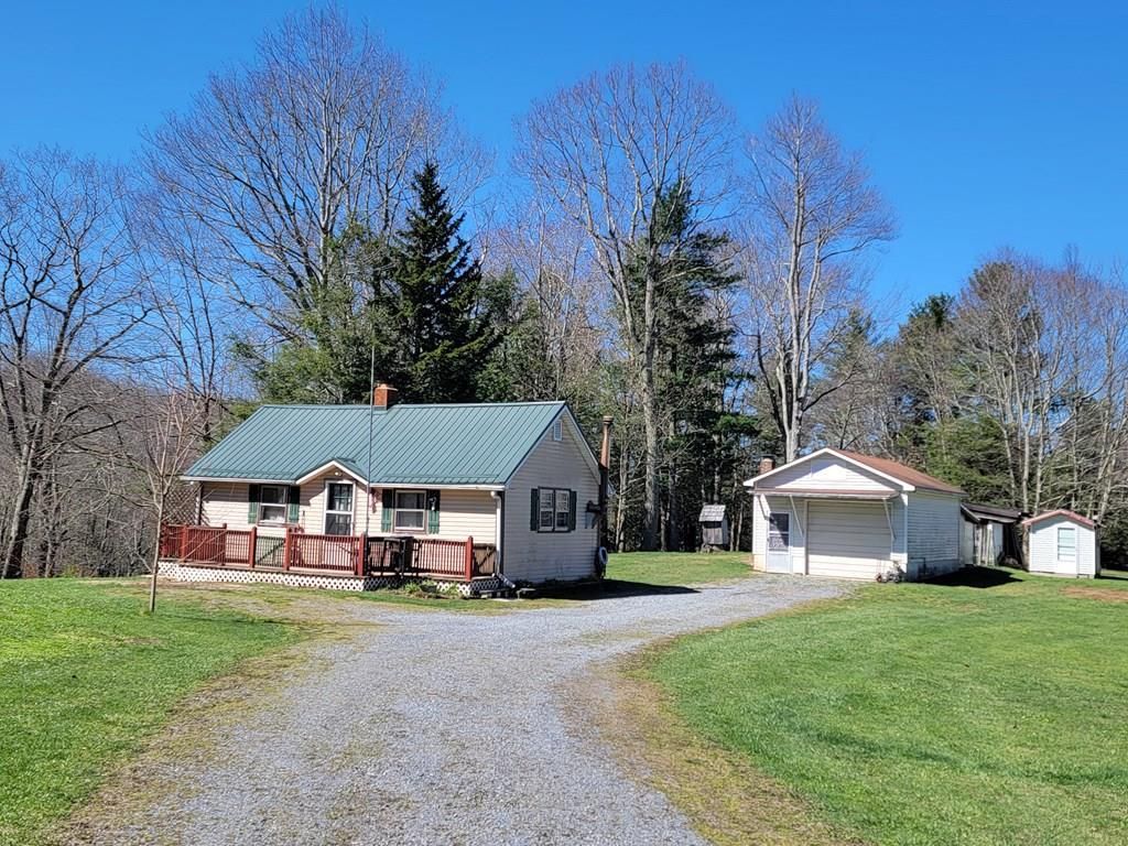 Photo of 11175 Flat Ridge Road, Troutdale, VA 24378 (MLS # 109534)
