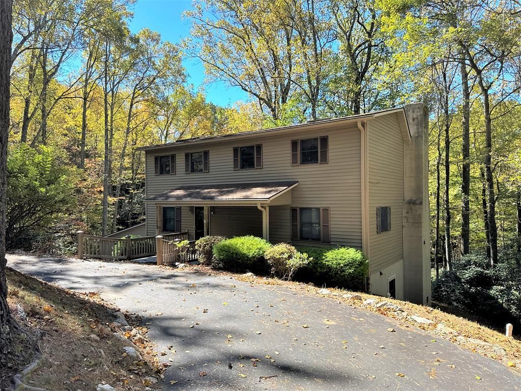 Photo of 219 Otter Creek Trl, Fancy Gap, VA 24328 (MLS # 103864)