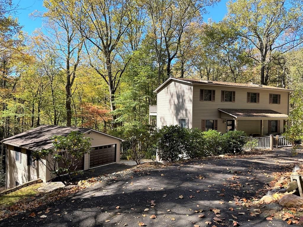 Photo of 219 Otter Creek Trl, Fancy Gap, VA 24328 (MLS # 103864)