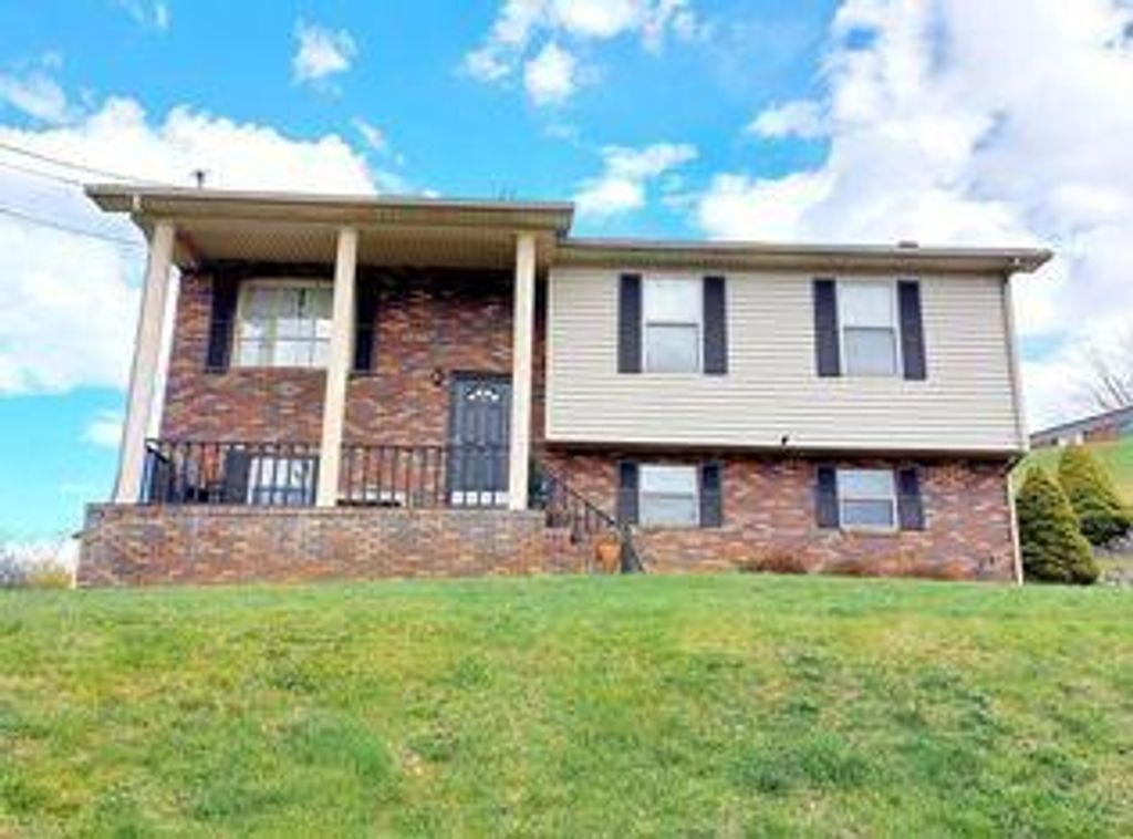 Photo of 428 Westview Street, Pounding Mill, VA 24637 (MLS # 104139)