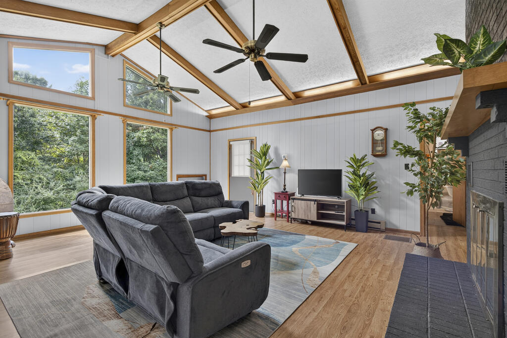 Photo of 253 Goodpasture Hollow Rd, Marion, VA 24354 (MLS # 111519)