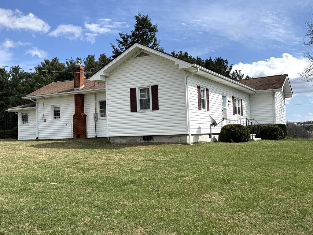 Photo of 4215 Fancy Gap Highway, Hillsville, VA 24343 (MLS # 109185)