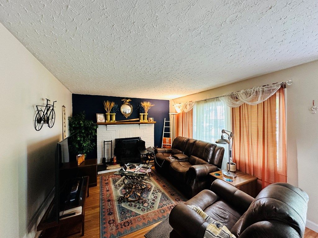 Photo of 312 SW Lowry Street, Abingdon, VA 24210 (MLS # 109755)