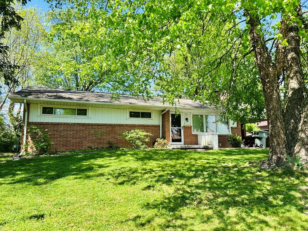 Photo of 312 SW Lowry Street, Abingdon, VA 24210 (MLS # 109755)