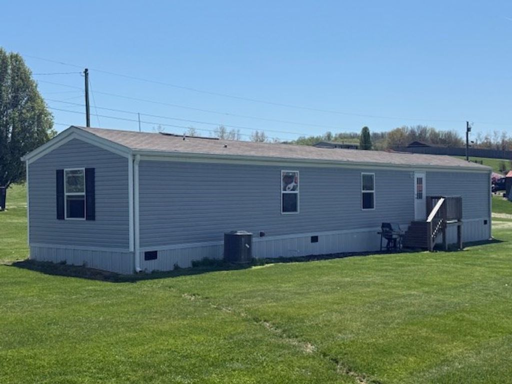 Photo of 16111 Orleans Drive, Abingdon, VA 24210 (MLS # 109553)