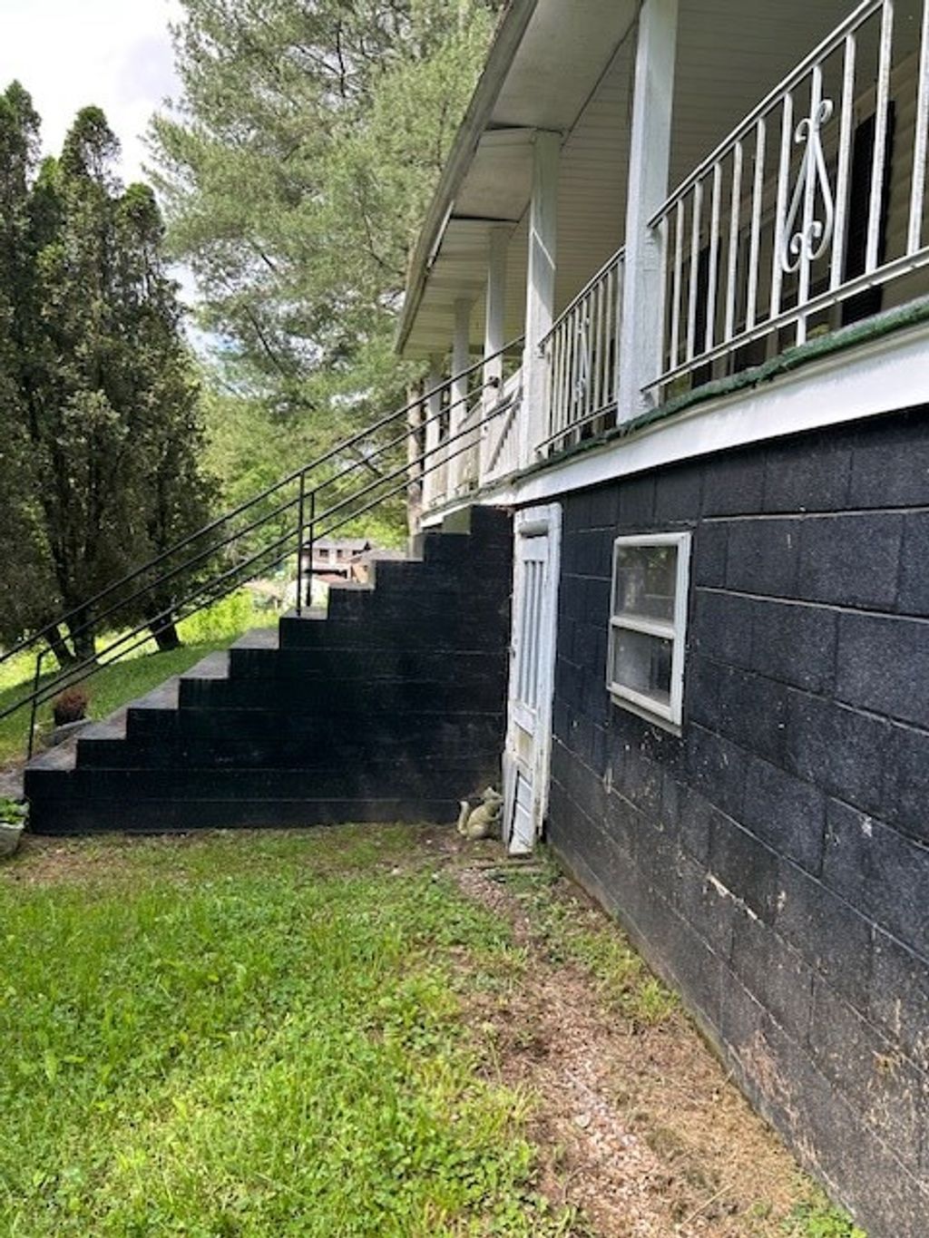 Photo of 1144 Fairview Road, Duffield, VA 24244 (MLS # 104081)