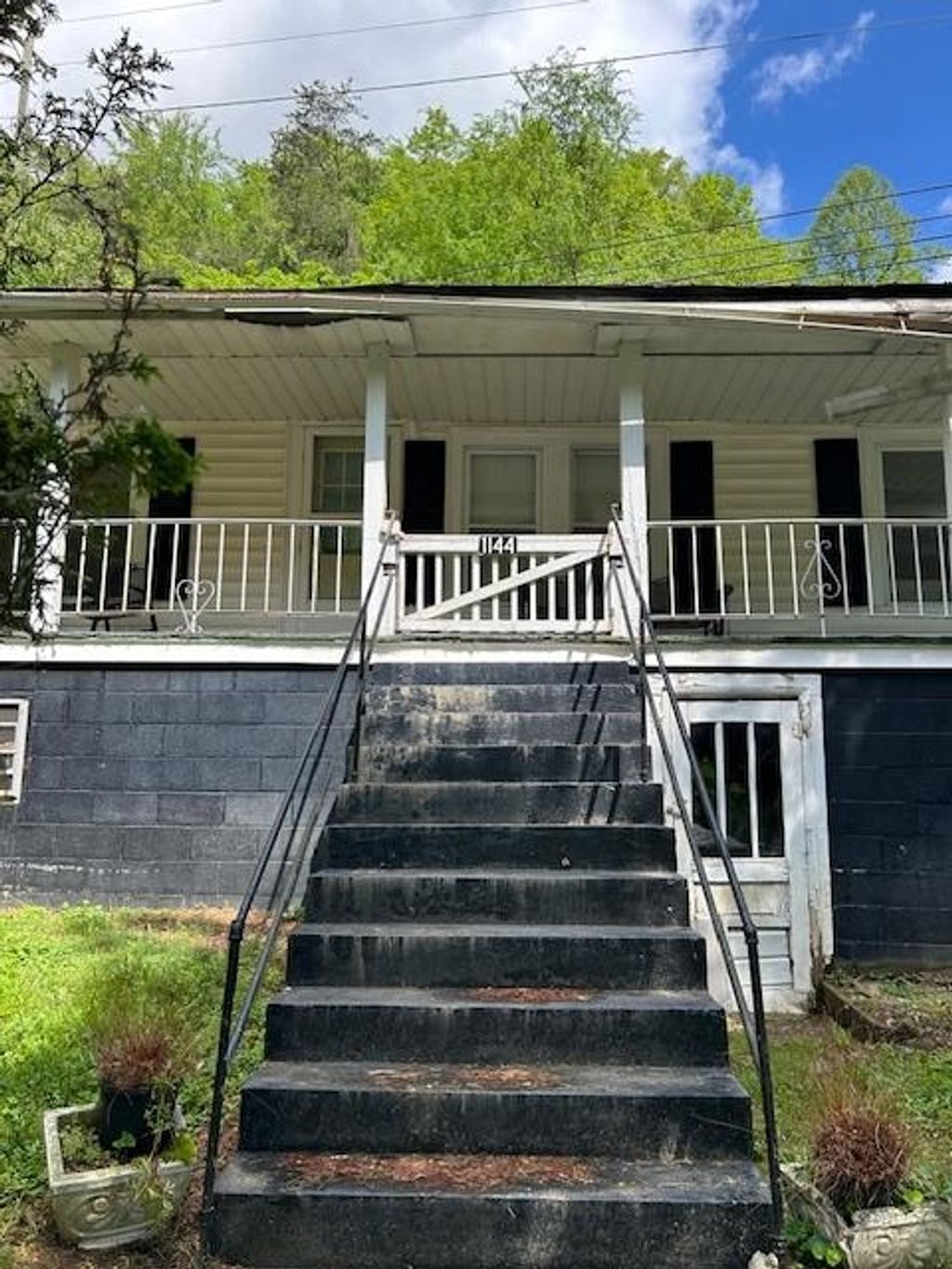 Photo of 1144 Fairview Road, Duffield, VA 24244 (MLS # 104081)