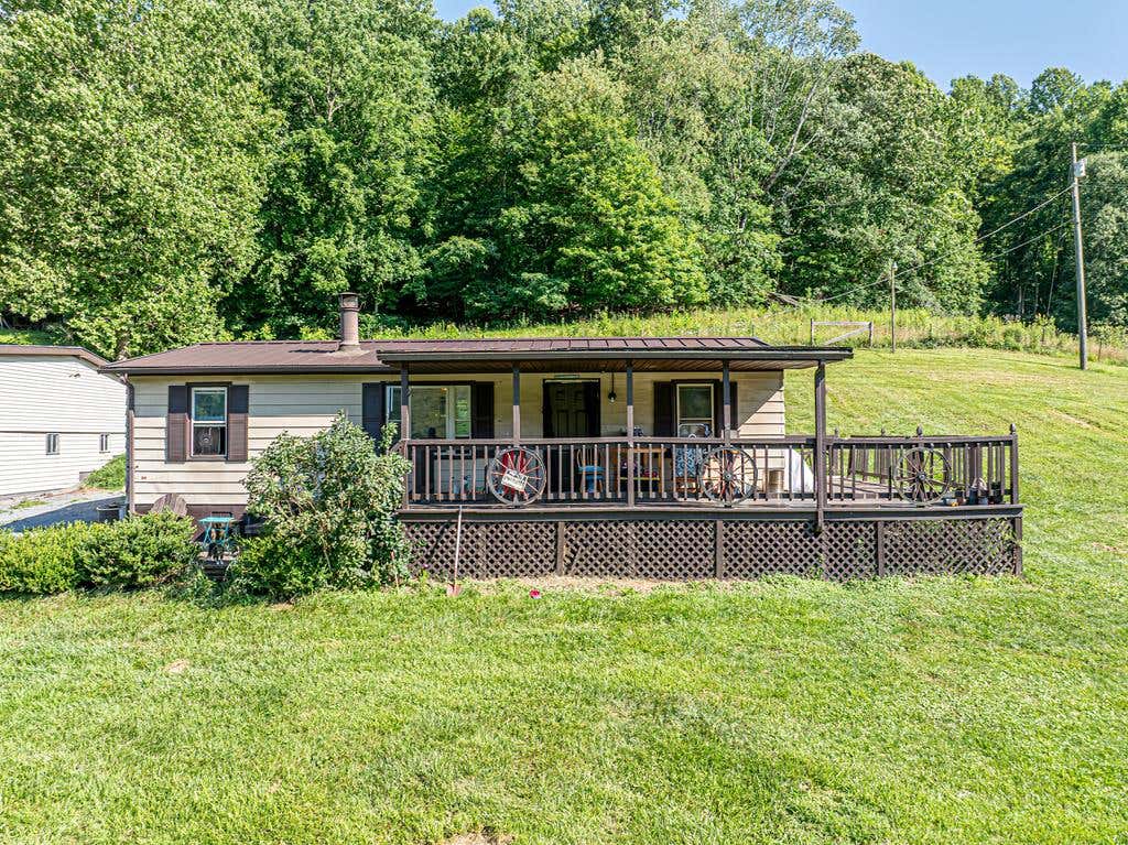 Photo of 4432 Walker Mountain Road, Bristol, VA 24202 (MLS # 110982)